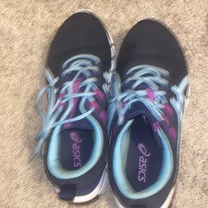 ASICS running shoes size 8